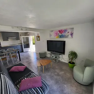 Jolie T2 Independant Dans Appartement